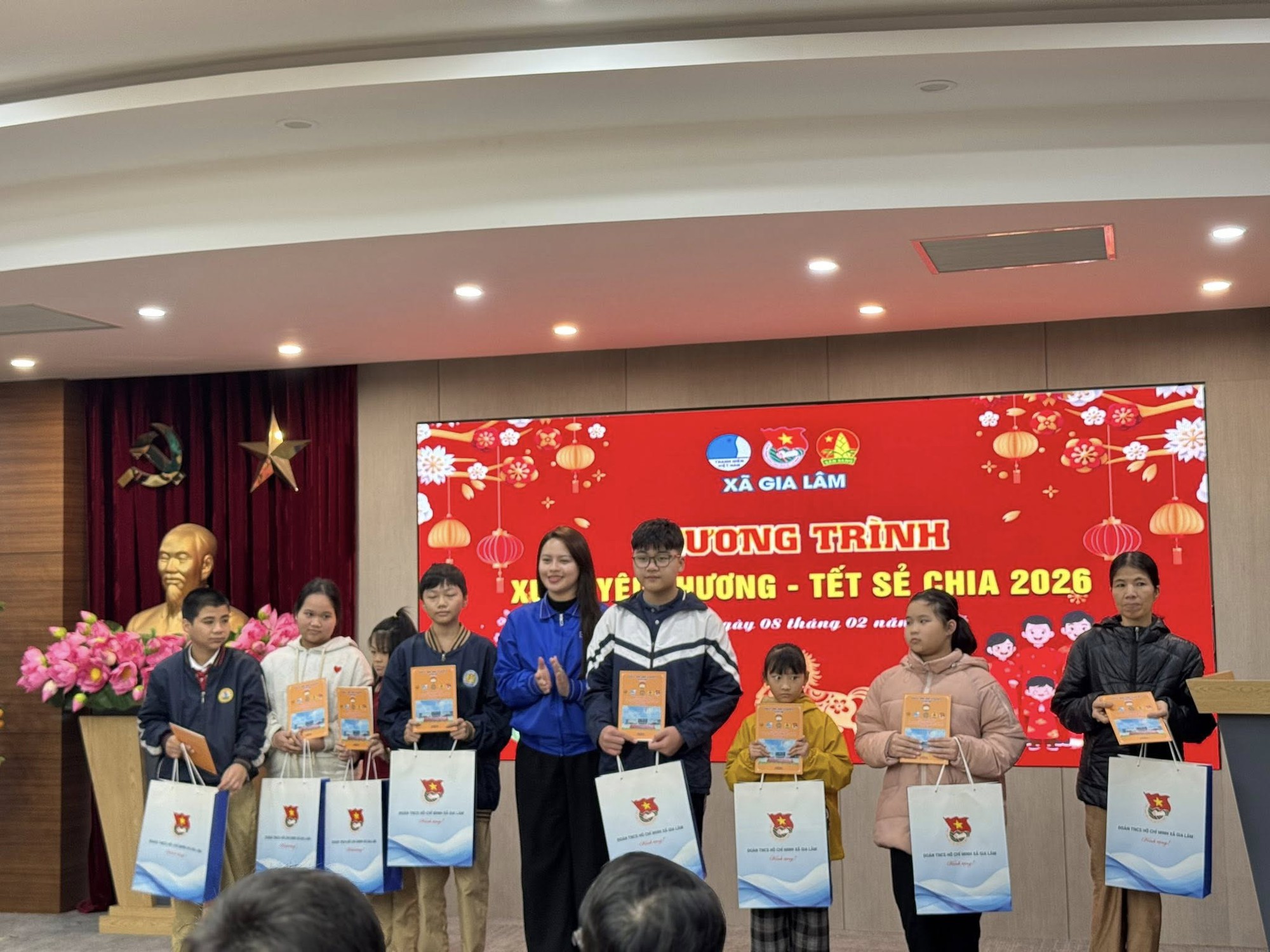 Tuổi trẻ Gia Lâm thi đua lập thành tích lan tỏa yêu thương- Ảnh 2.