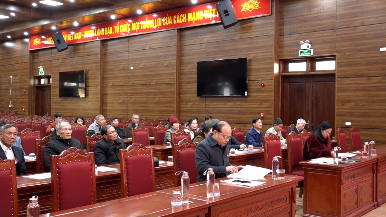 C:\Users\NOVATECHPC\Desktop\BKAVQ 2026\HOI NGUOI CAO TUOI\Sequence 01.00_00_16_19.Still002.jpg