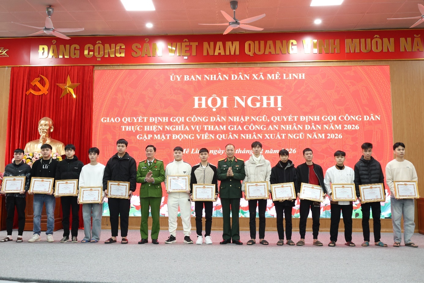 Xã Mê Linh gặp mặt, động viên 50 thanh niên ưu tú lên đường nhập ngũ- Ảnh 4.