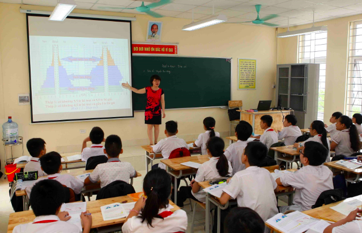 Hà Nội đẩy mạnh cải cách hành chính trong lĩnh vực Giáo dục: Ủy quyền giải quyết 33 thủ tục, nâng cao hiệu lực phục vụ người dân và xã hội- Ảnh 2.