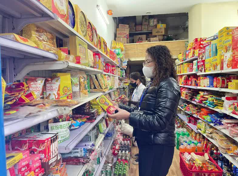 Phường Yên Sở: Chủ động phòng ngừa an toàn thực phẩm, bảo đảm Tết an toàn- Ảnh 2.