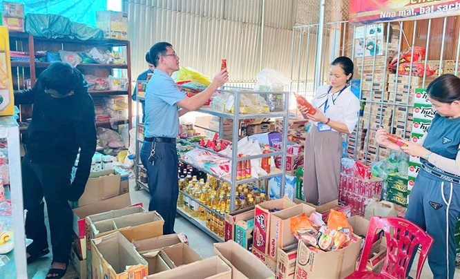 Hoài Đức siêt chăt công tac an toàn thực phẩm trong chợ và lĩnh vực nông nghiệp, công thương năm 2026- Ảnh 1.