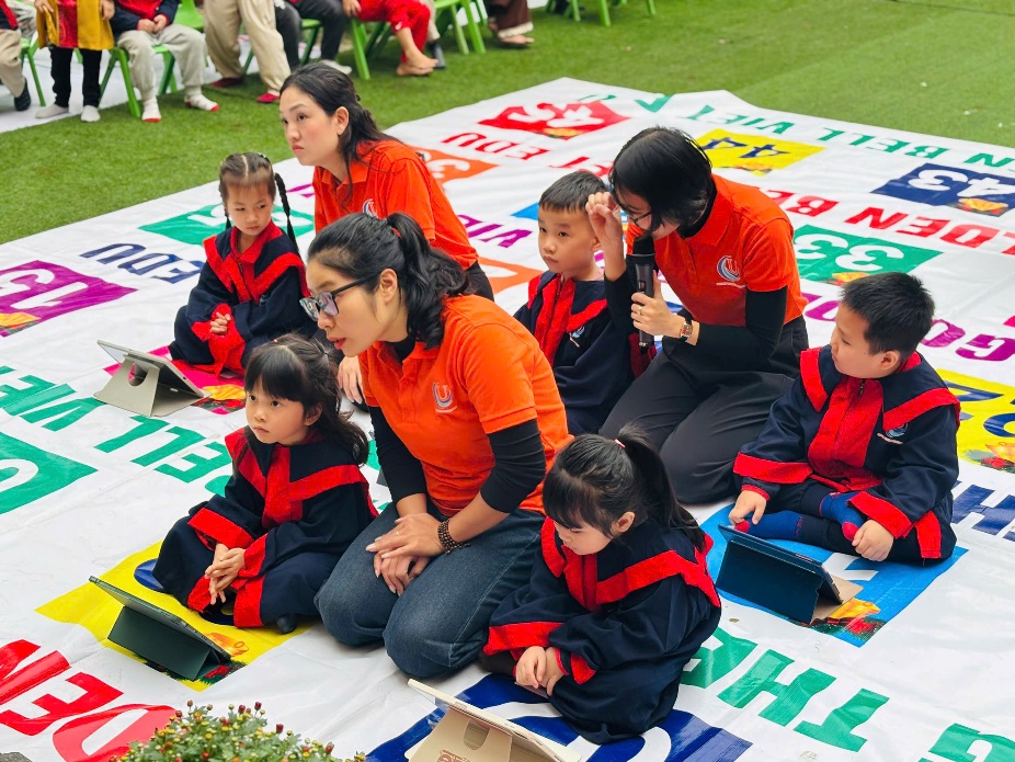 “Rung Chuông Vàng” -  giúp bé khơi gợi niềm yêu thích tiếng Anh, khả năng sử dụng công nghệ thông tin, hướng tới công dân toàn cầu thế kỉ XXI- Ảnh 2.
