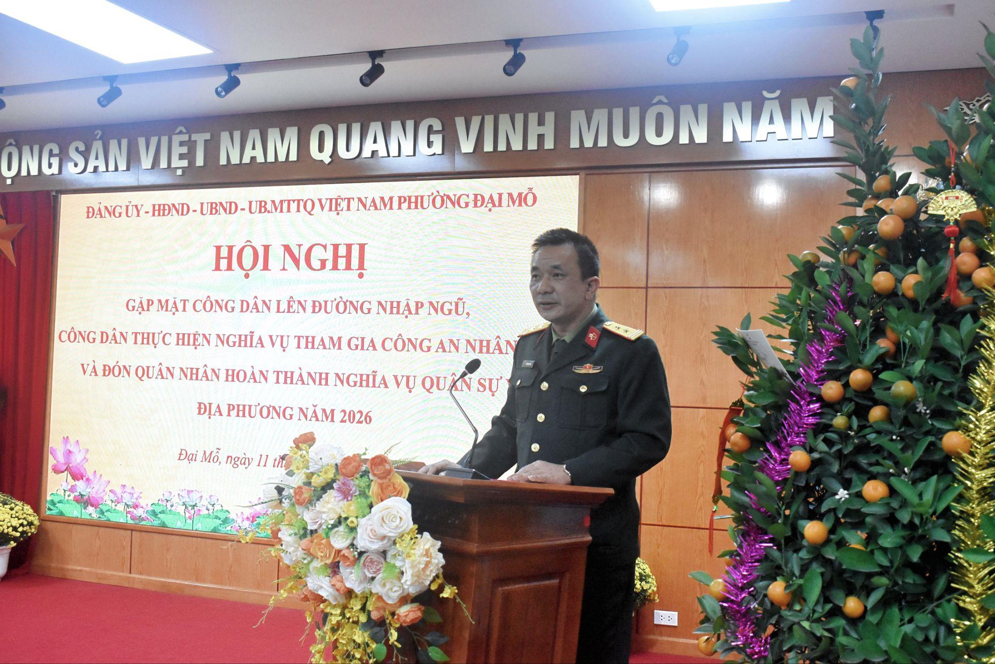 Phường Đại Mỗ tổ chức gặp mặt công dân nhập ngũ, đón quân nhân xuất ngũ trở về địa phương và kết nạp Đảng viên mới- Ảnh 1.