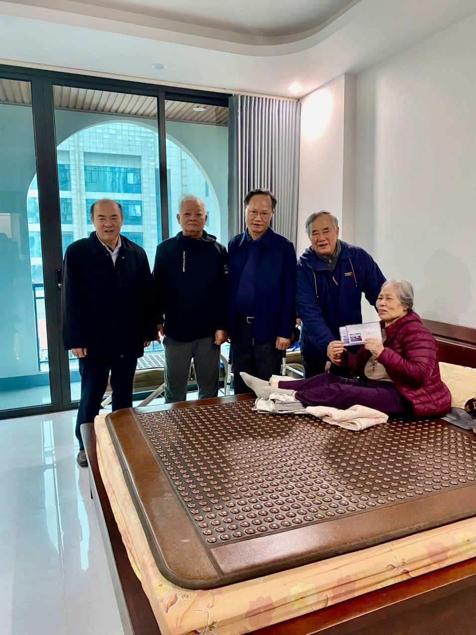 Ấm áp nghĩa tình từ khu dân cư Yên Hòa những ngày giáp Tết- Ảnh 4.