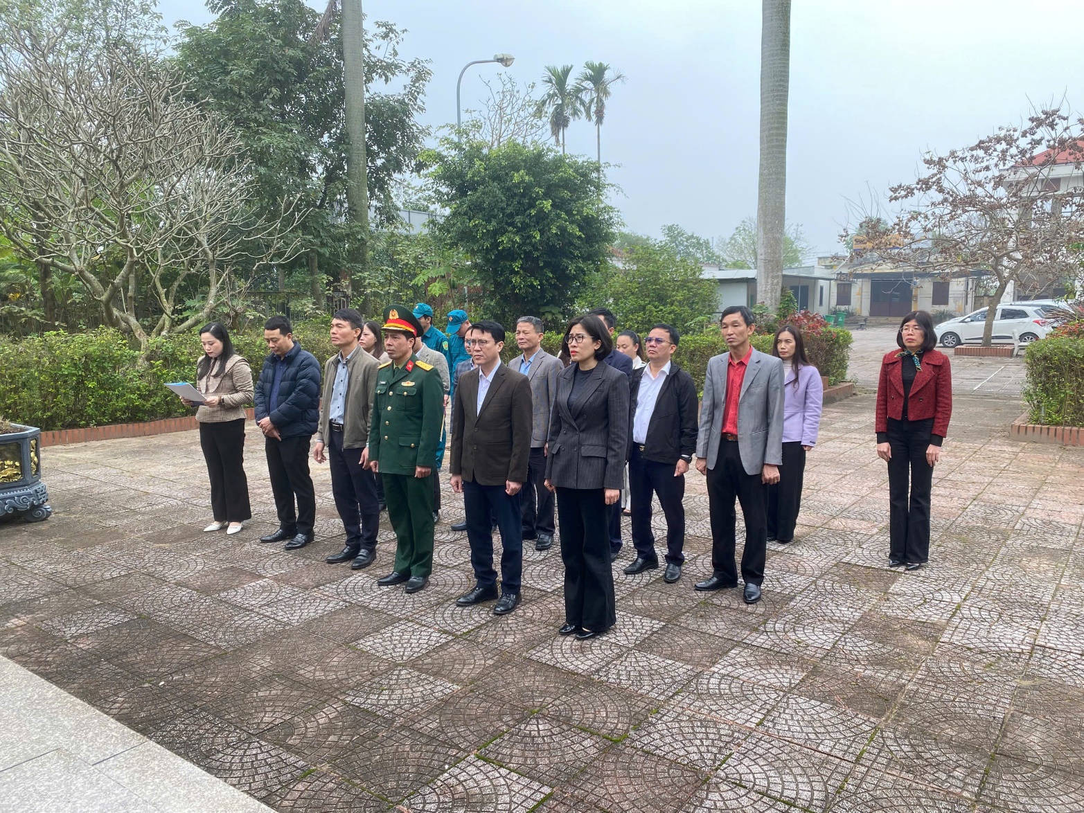 A group of people standing in a line  AI-generated content may be incorrect.