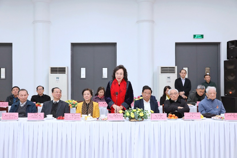 Phường Yên Hòa gặp mặt, tri ân cán bộ lão thành thành cách mạng, cán bộ tiền khởi nghĩa; các đồng chí nguyên cán bộ bộ chủ chốt Thành phố đang cư trú trên địa bàn phường nhân dịp Tết Bính Ngọ 2026- Ảnh 2.