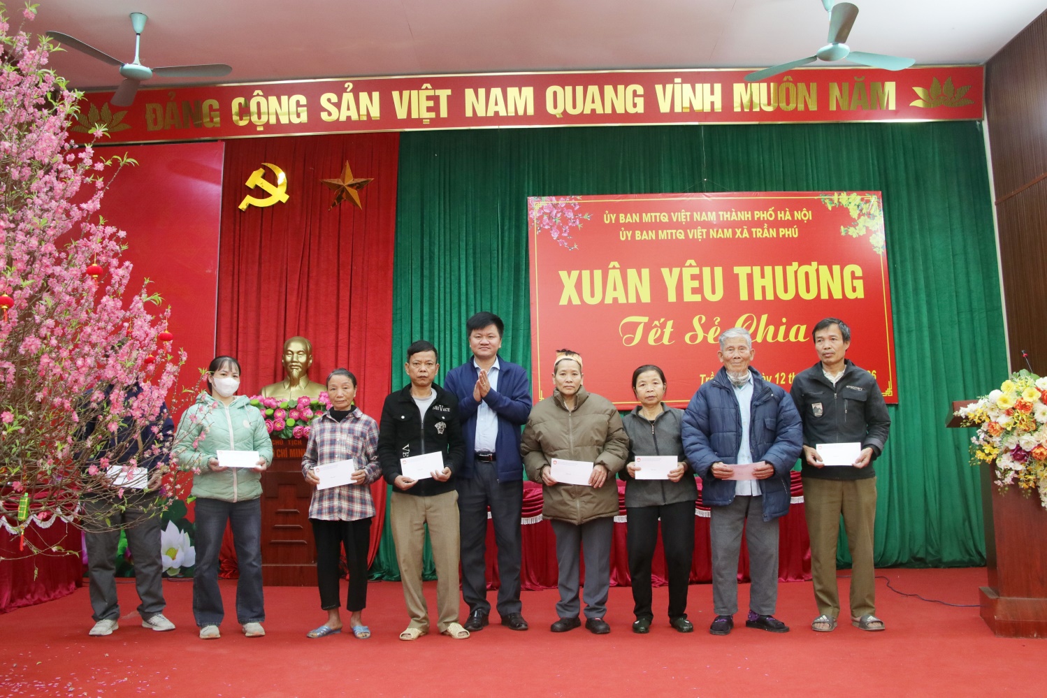 Trần Phú lan tỏa yêu thương qua chương trình “Xuân yêu thương – Tết sẻ chia”- Ảnh 3.