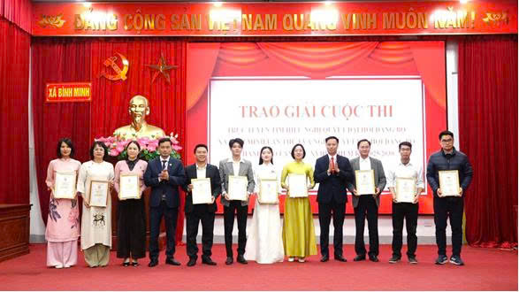 XÃ BÌNH MINH TĂNG CƯỜNG ĐỔI MỚI, NÂNG CAO CHẤT LƯỢNG CÔNG TÁC XÂY DỰNG ĐẢNG ĐÁP ỨNG YÊU CẦU NHIỆM VỤ TRONG TÌNH HÌNH MỚI- Ảnh 2.