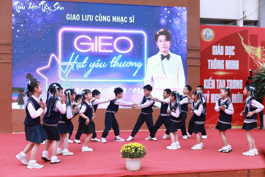 Gieo hạt yêu thương từ âm nhạc- Ảnh 3.