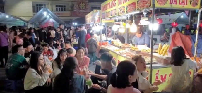 Độc đáo phiên chợ 26 Tết Giang Xá, Hoài Đức- Ảnh 3.