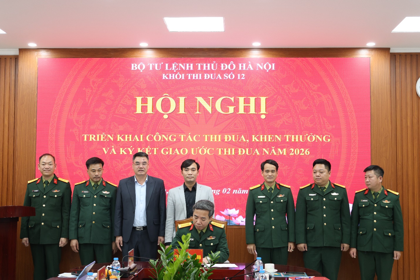 Khối thi đua số 12 Bộ Tư lệnh Thủ đô Hà Nội ký giao ước thi đua- Ảnh 3.