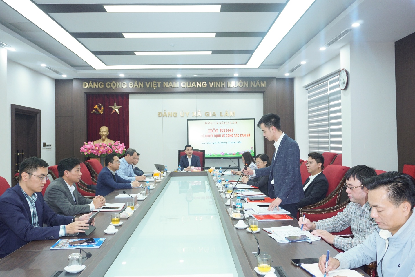 Đảng ủy xã Gia Lâm công bố quyết định về công tác cán bộ- Ảnh 1.