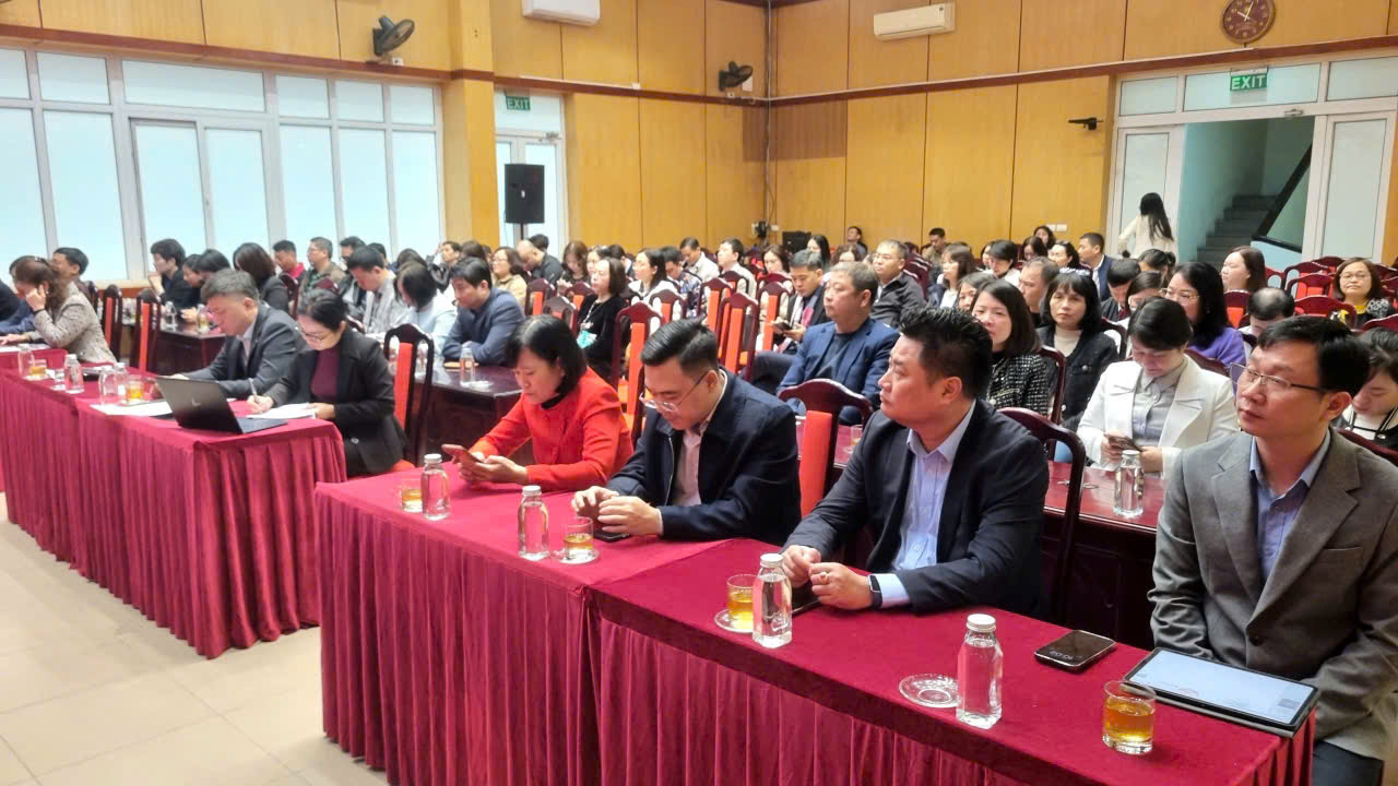 UBND phường tổ chức gặp mặt, chúc Tết và giao nhiệm vụ trọng tâm Xuân Bính Ngọ 2026- Ảnh 2.