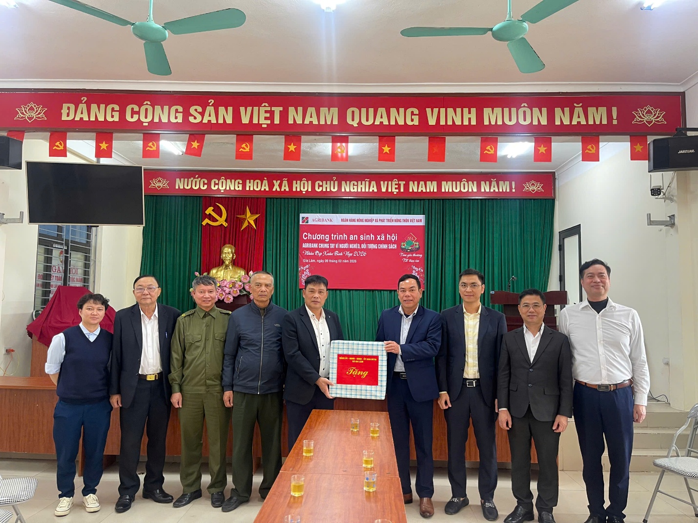 Các đoàn công tác do Ủy viên Ban Thường vụ Đảng ủy xã Gia Lâm kiểm tra công tác bầu cử, chúc Tết cơ sở- Ảnh 2.