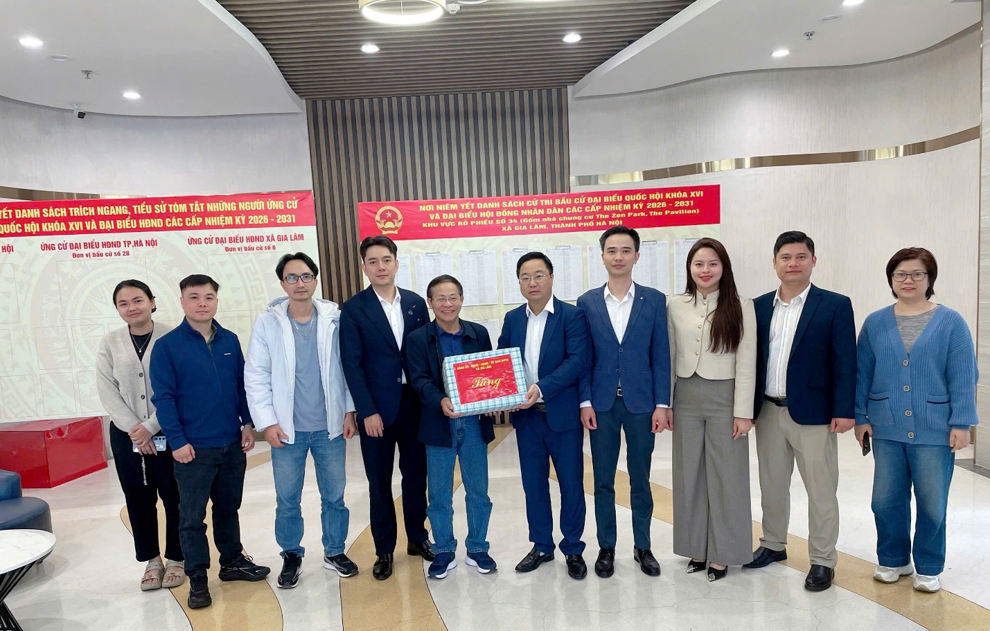 Các đoàn công tác do Ủy viên Ban Thường vụ Đảng ủy xã Gia Lâm kiểm tra công tác bầu cử, chúc Tết cơ sở- Ảnh 5.