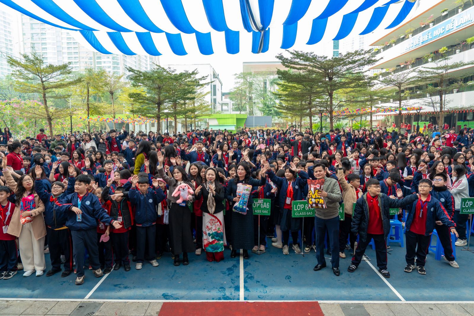 CHẠM VÀO MIỀN YÊU THƯƠNG - CHUYÊN ĐỀ “LÒNG BIẾT ƠN” TẠI TRƯỜNG THCS TRẦN DUY HƯNG- Ảnh 4.