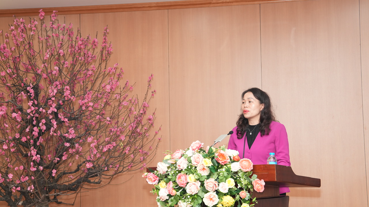 Trao Quyết định Ủy viên Ban Chấp hành, Ủy viên Ban Thường vụ Đảng ủy phường Cầu Giấy nhiệm kỳ 2025-2030- Ảnh 2.