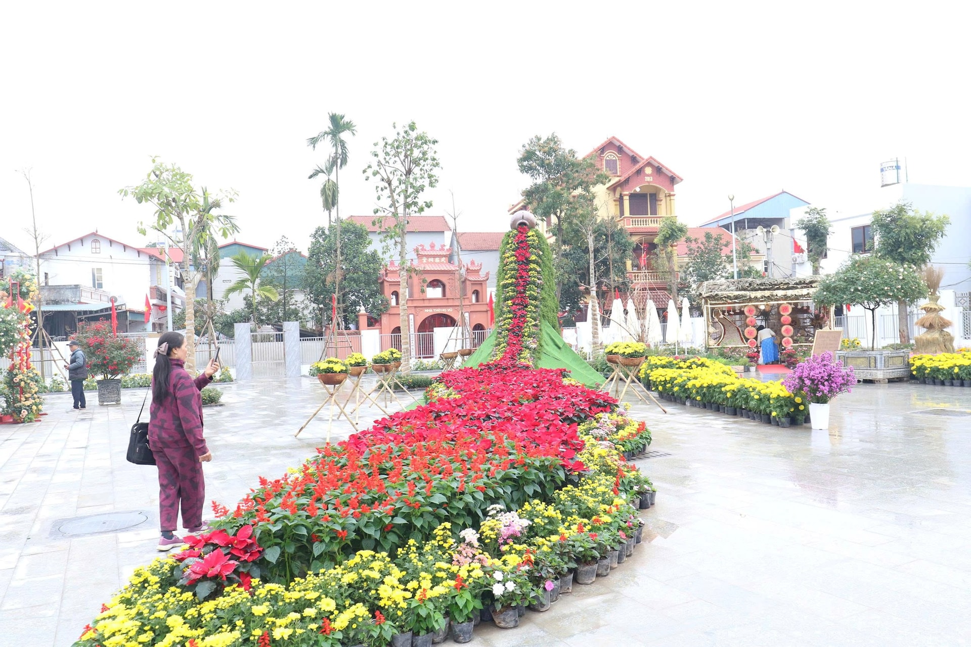 Tiến Thắng đầu tư hơn 161 tỷ đồng xây dựng 8 công trình văn hóa, sân chơi phục vụ nhân dân- Ảnh 2.