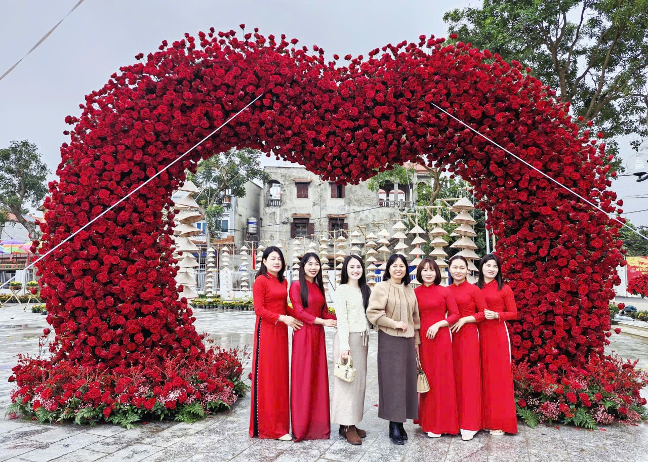 Tiến Thắng đầu tư hơn 161 tỷ đồng xây dựng 8 công trình văn hóa, sân chơi phục vụ nhân dân- Ảnh 3.