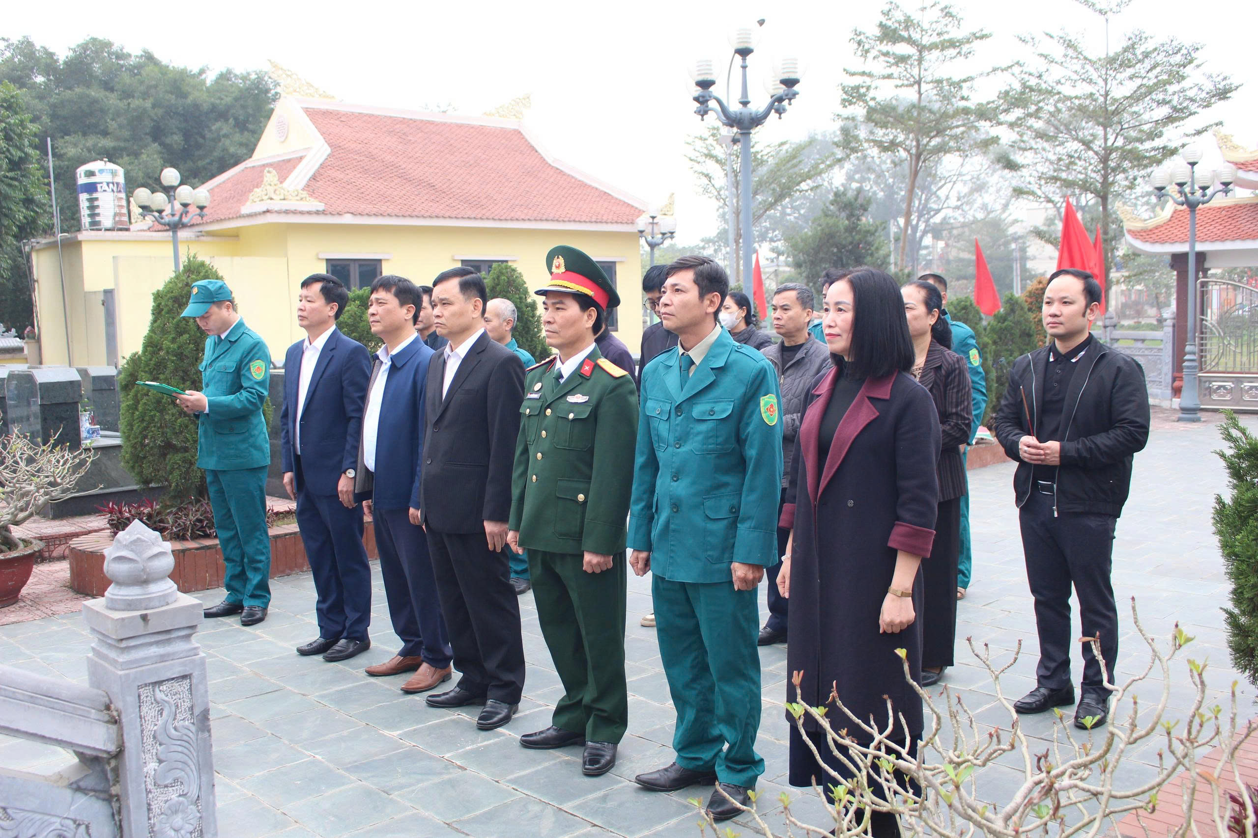 Phường Chương Mỹ dâng hương tưởng niệm các anh hùng liệt sĩ nhân dịp Tết Nguyên đán Bính Ngọ năm 2026- Ảnh 11.