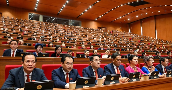 Đưa Nghị quyết Đại hội XIV của Đảng vào cuộc sống:Công tác cán bộ - “then chốt của then chốt”