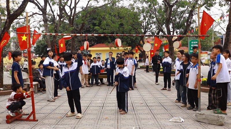 bit mat dap trong.jpg