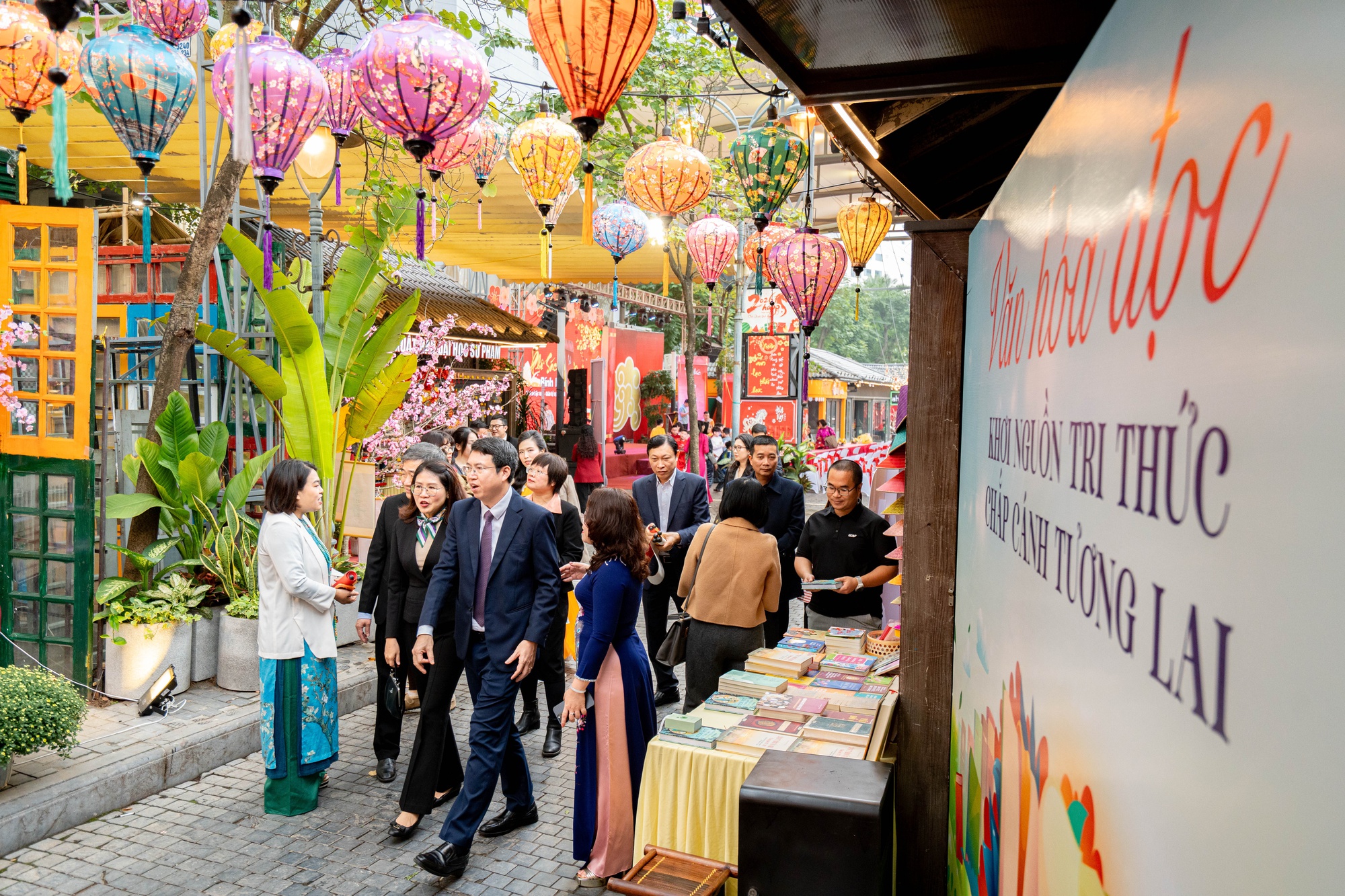 Khai mạc Phố Sách Xuân 2026 tại Hà Nội- Ảnh 8.