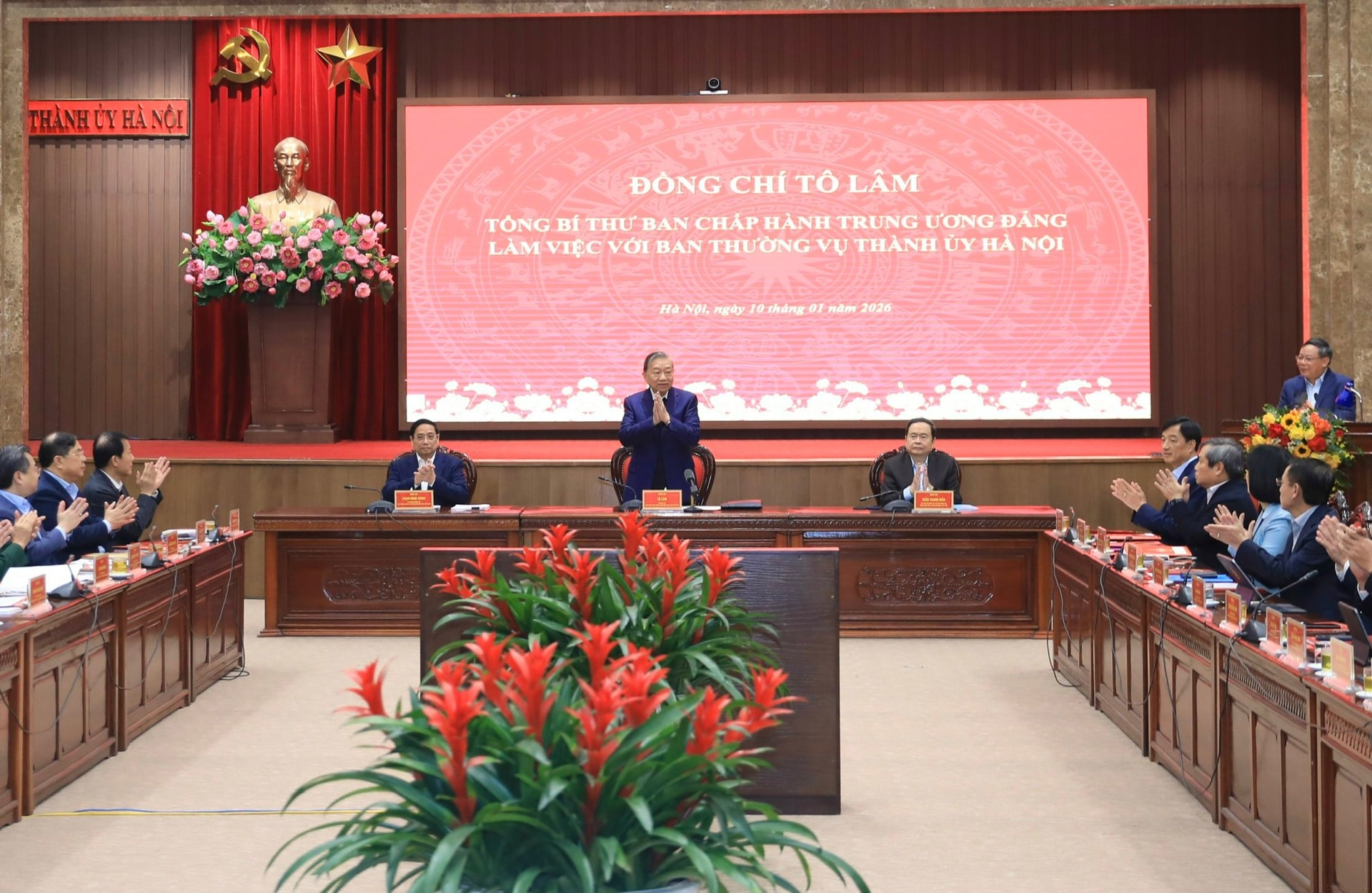 Thủ đô Hà Nội văn hiến và anh hùng - Khẳng định bản lĩnh, trí tuệ, tầm vóc trong kỷ nguyên mới- Ảnh 1.