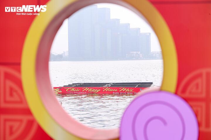 Toàn cảnh trận địa pháo hoa ở Hà Nội chào mừng năm mới Bính Ngọ 2026- Ảnh 10.