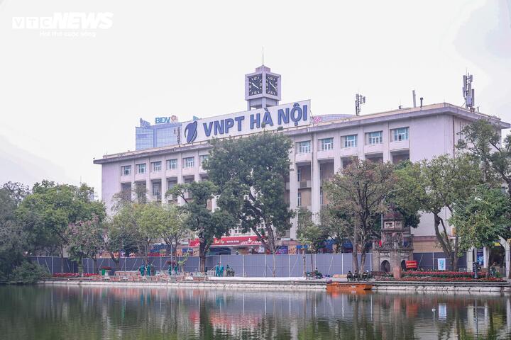 Toàn cảnh trận địa pháo hoa ở Hà Nội chào mừng năm mới Bính Ngọ 2026- Ảnh 12.