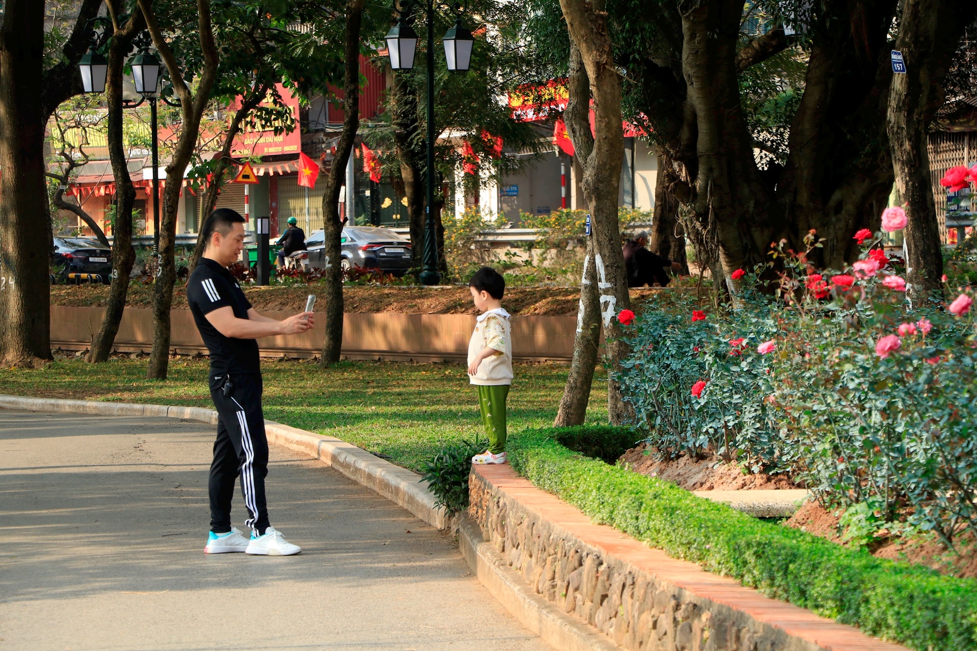 Bình yên trong những “không gian xanh” của Thủ đô ngày cuối năm- Ảnh 8.