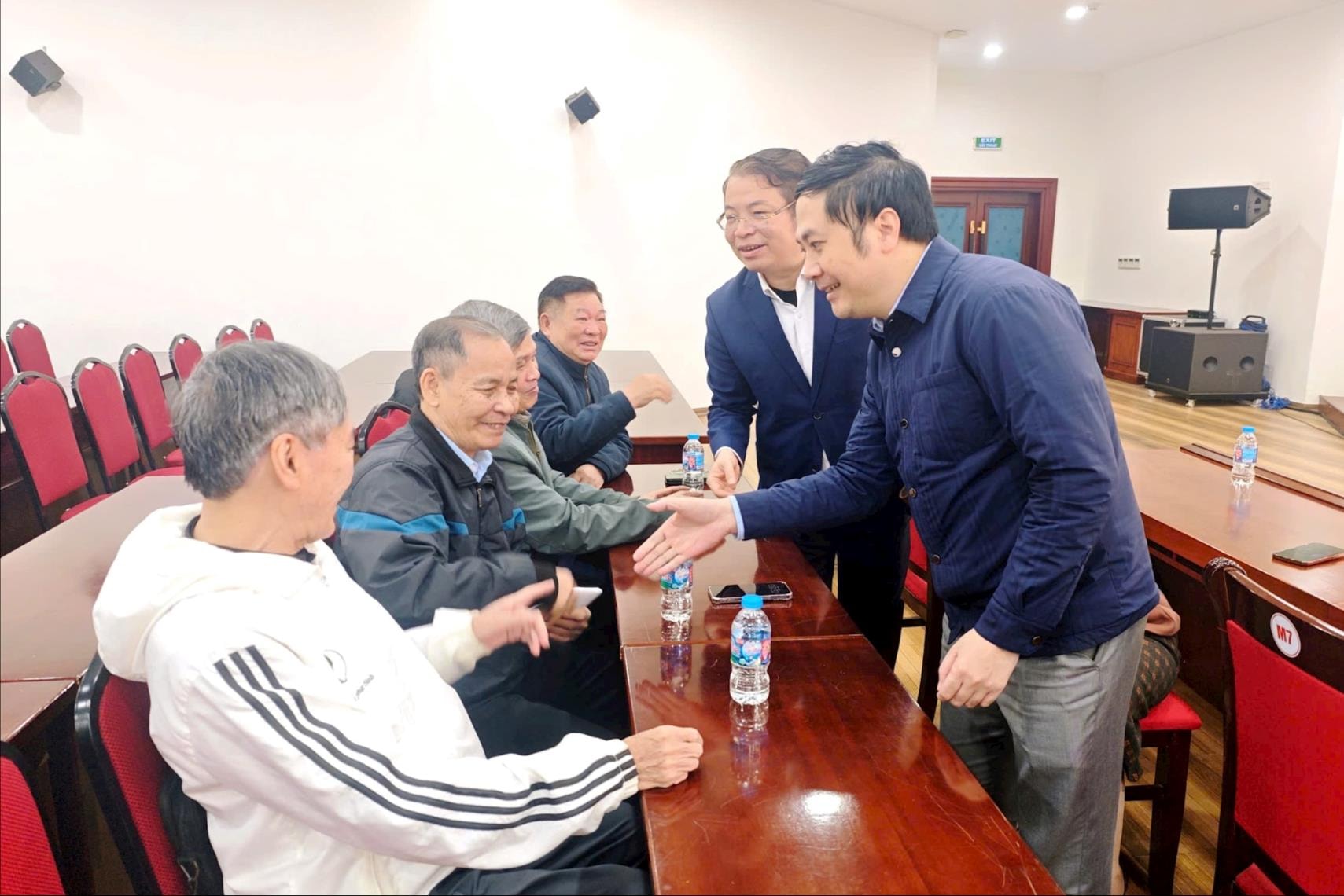 Phường Cầu Giấy cảm ơn các hộ di chuyển phần mộ phục vụ dự án đường Vành đai 2,5- Ảnh 4.