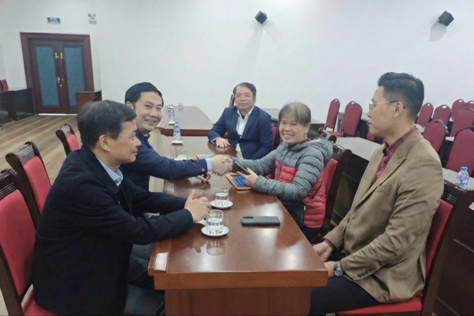 Phường Cầu Giấy cảm ơn các hộ di chuyển phần mộ phục vụ dự án đường Vành đai 2,5- Ảnh 5.