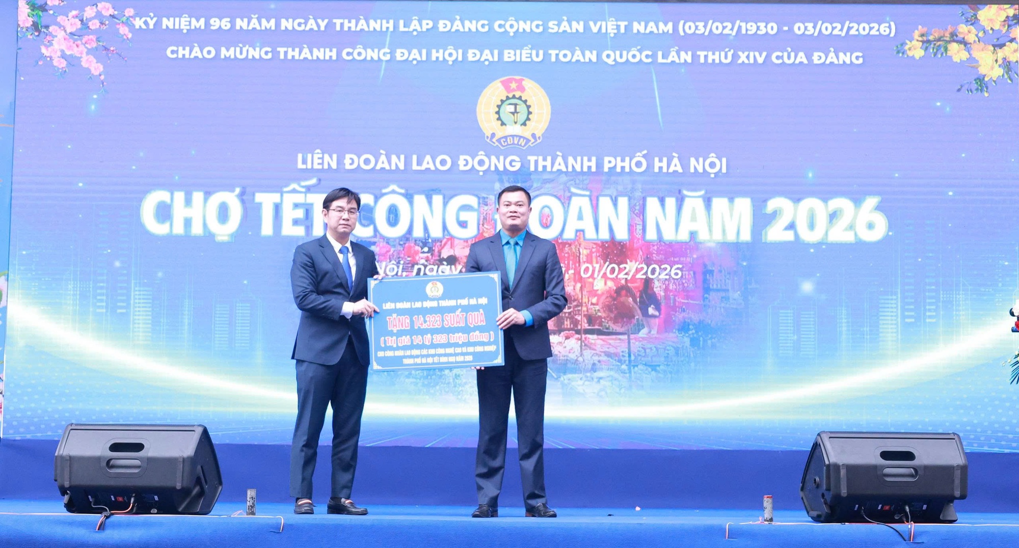 “Chợ Tết Công đoàn” - ấm áp nghĩa tình, lan tỏa niềm vui đến công nhân Thủ đô- Ảnh 4.