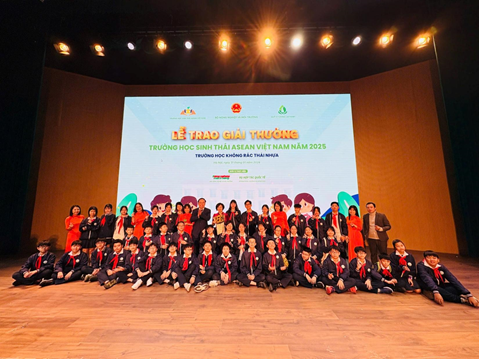 Trường THCS Thanh Xuân Trung đạt Giải Nhì - Giải thưởng Trường học Sinh thái ASEAN Việt Nam năm 2025- Ảnh 1.