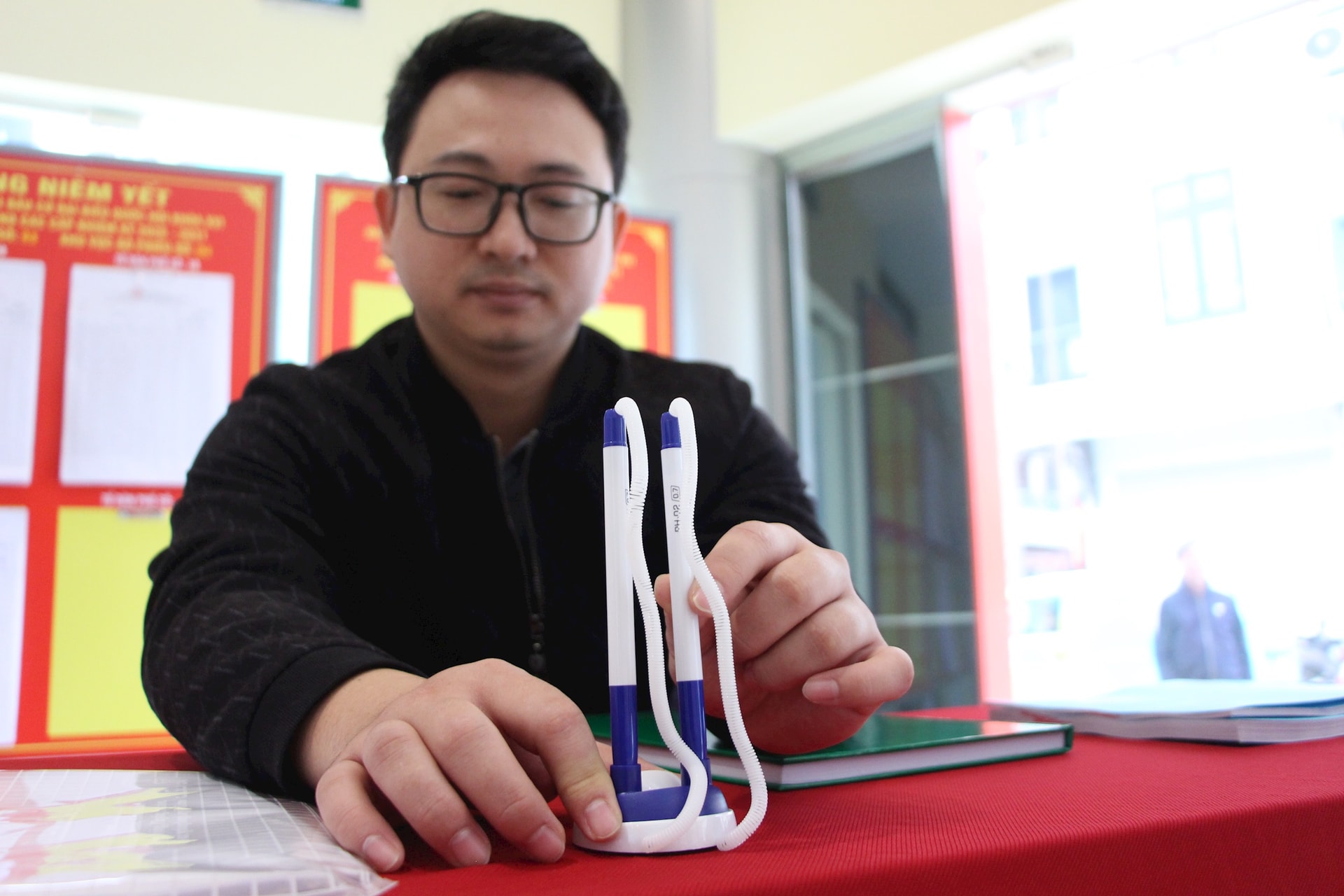 Phường Ba Đình ứng dụng chuyển đổi số trong công tác niêm yết danh sách cử tri- Ảnh 8.