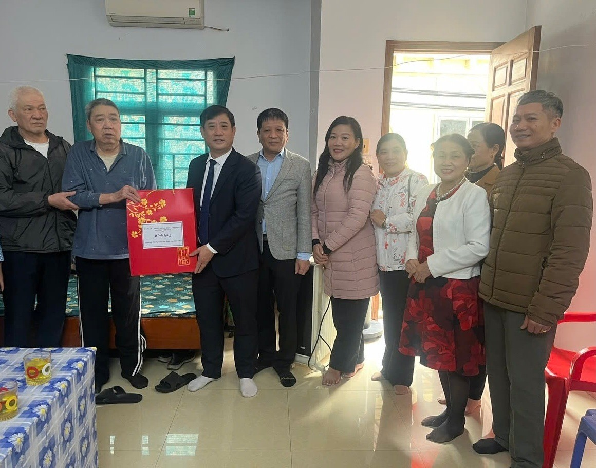 PHƯỜNG YÊN HÒA QUAN TÂM CHĂM LO ĐỜI SỐNG GIA ĐÌNH CHÍNH SÁCH NHÂN DỊP TẾT NGUYÊN ĐÁN BÍNH NGỌ 2026- Ảnh 6.