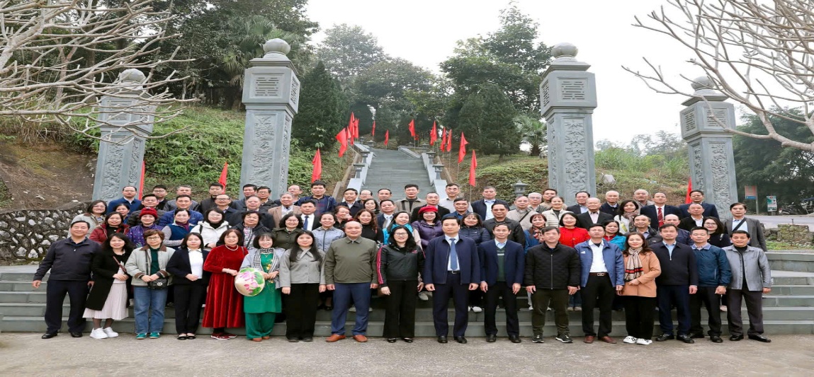 Phường Yên Hòa tổ chức Chương trình “Về nguồn” tại Khu di tích quốc gia đặc biệt ATK Định Hóa (Thái Nguyên)- Ảnh 1.