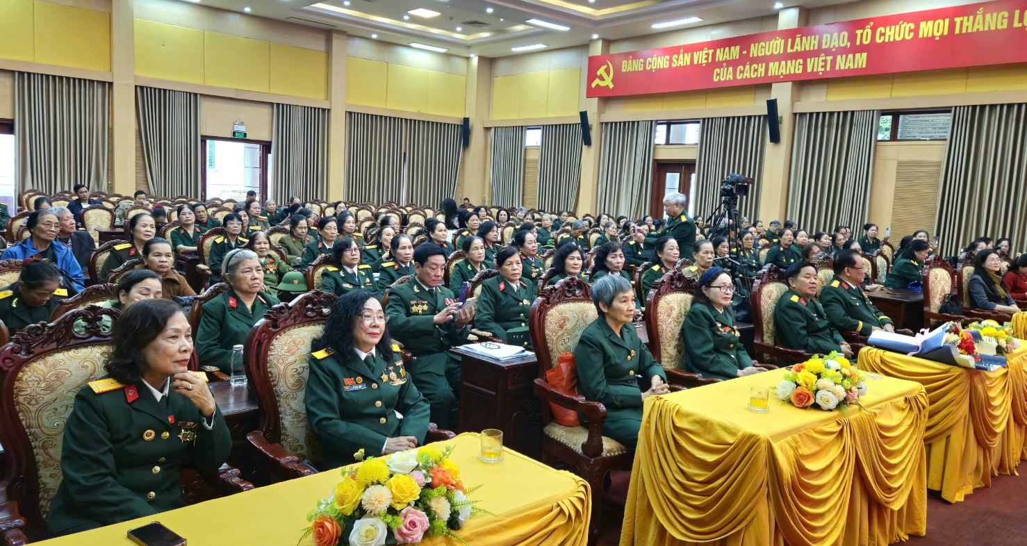 Hội Trường Sơn Hà Nội phối hợp với Quỹ Thiện Tâm tổ chức gặp mặt, trao quà nghĩa tình Trường Sơn Xuân Bính Ngọ 2026 tặng cựu chiến sĩ Tiểu đoàn nữ Trưng Trắc và hội viên Trường Sơn Hà Nội khó khăn- Ảnh 1.