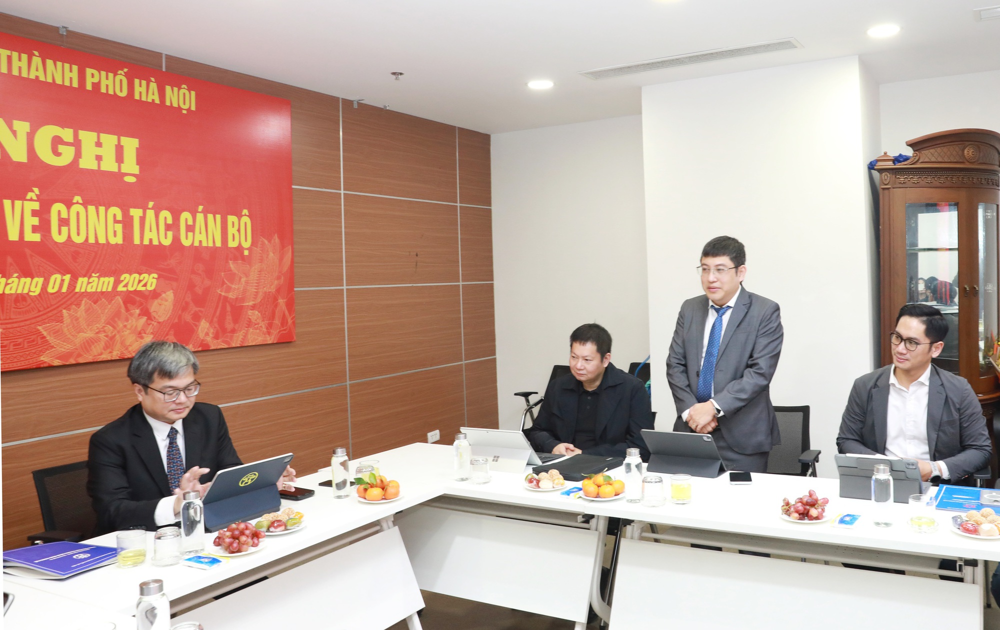 Đồng chí Phạm Tiến Luật được bổ nhiệm làm Phó Giám đốc Trung tâm Phục vụ hành chính công Thành phố- Ảnh 5.