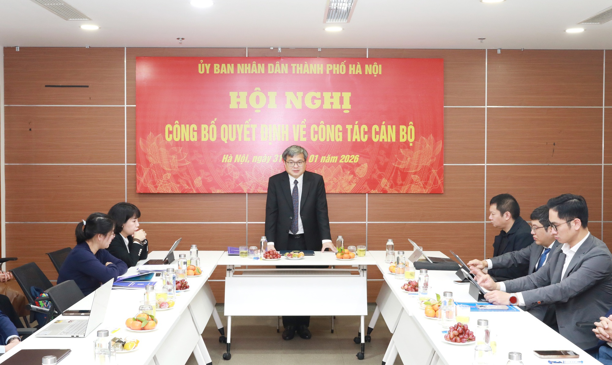 Đồng chí Phạm Tiến Luật được bổ nhiệm làm Phó Giám đốc Trung tâm Phục vụ hành chính công Thành phố- Ảnh 3.