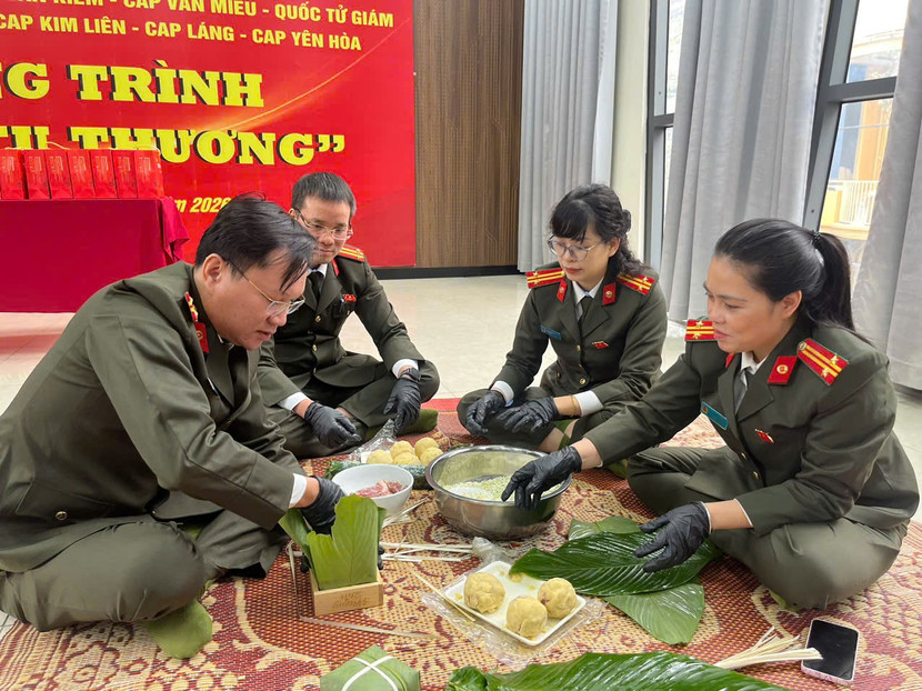 "Gói trọn" cả tình quân dân trong từng chiếc bánh chưng gửi tặng người khó khăn- Ảnh 4.