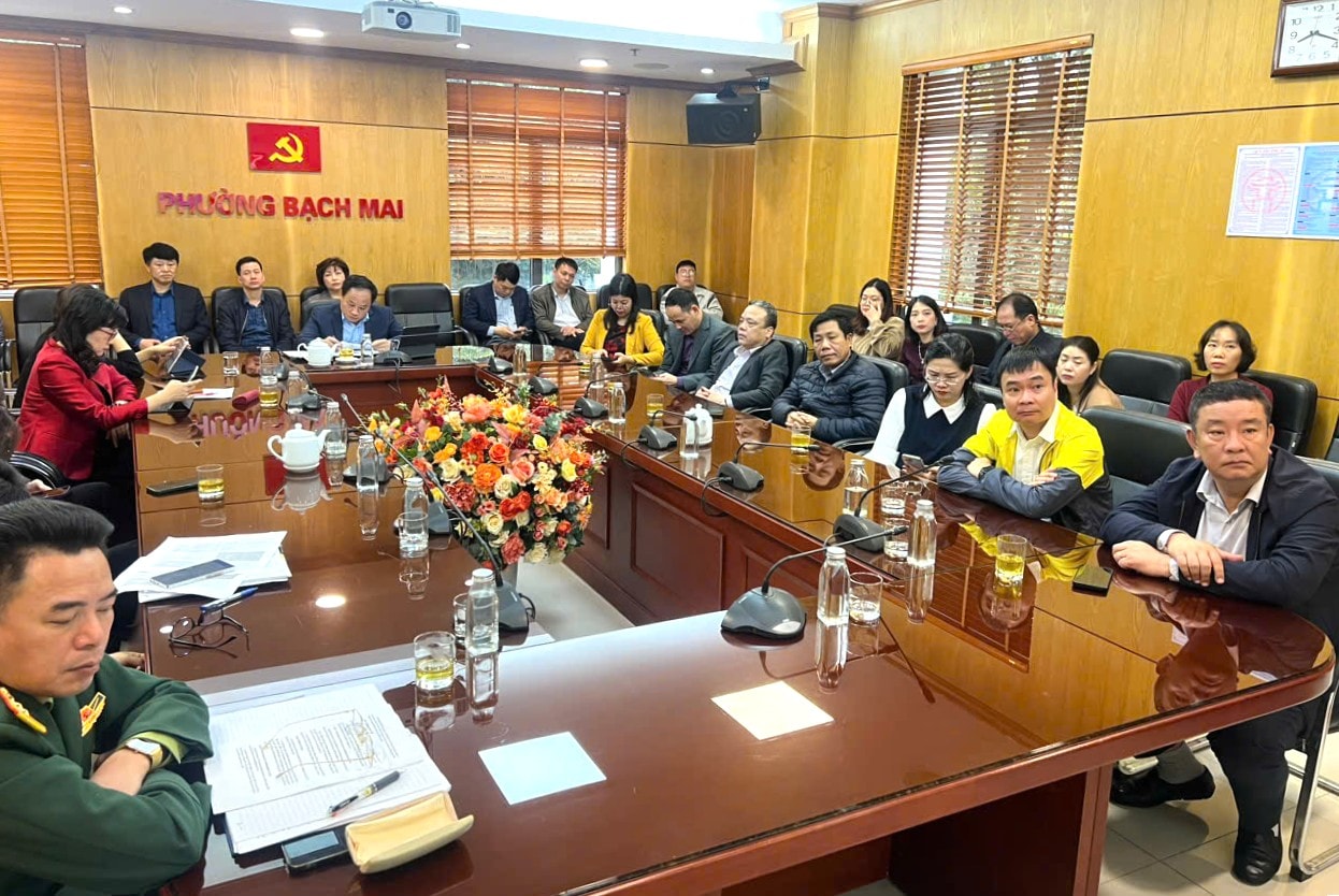 Phường Bạch Mai khẩn trương đưa Nghị quyết Đại hội Đảng các cấp vào cuộc sống- Ảnh 2.