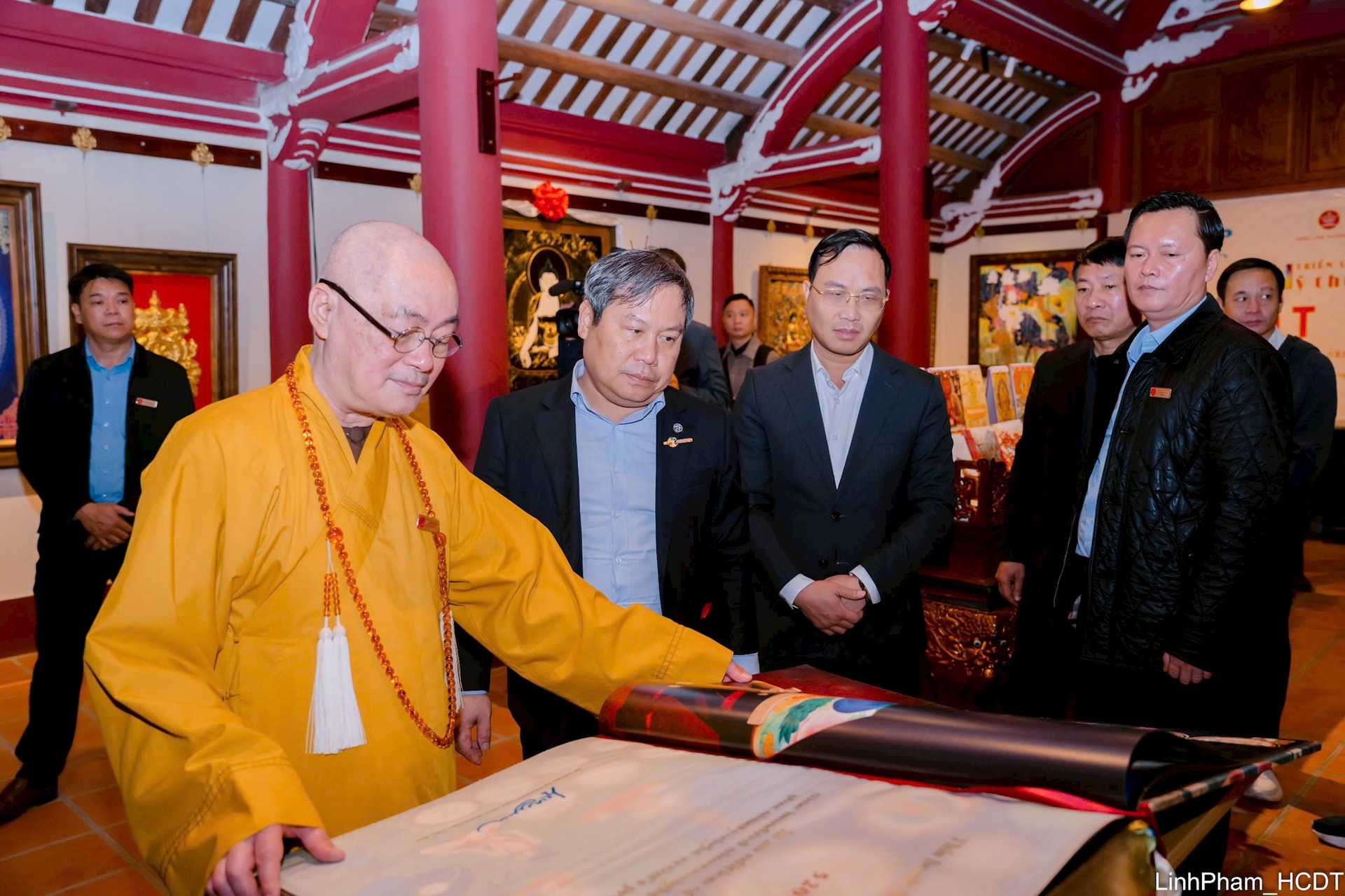 Chủ tịch UBND TP Hà Nội Vũ Đại Thắng kiểm tra công tác tổ chức lễ hội chùa Hương- Ảnh 8.