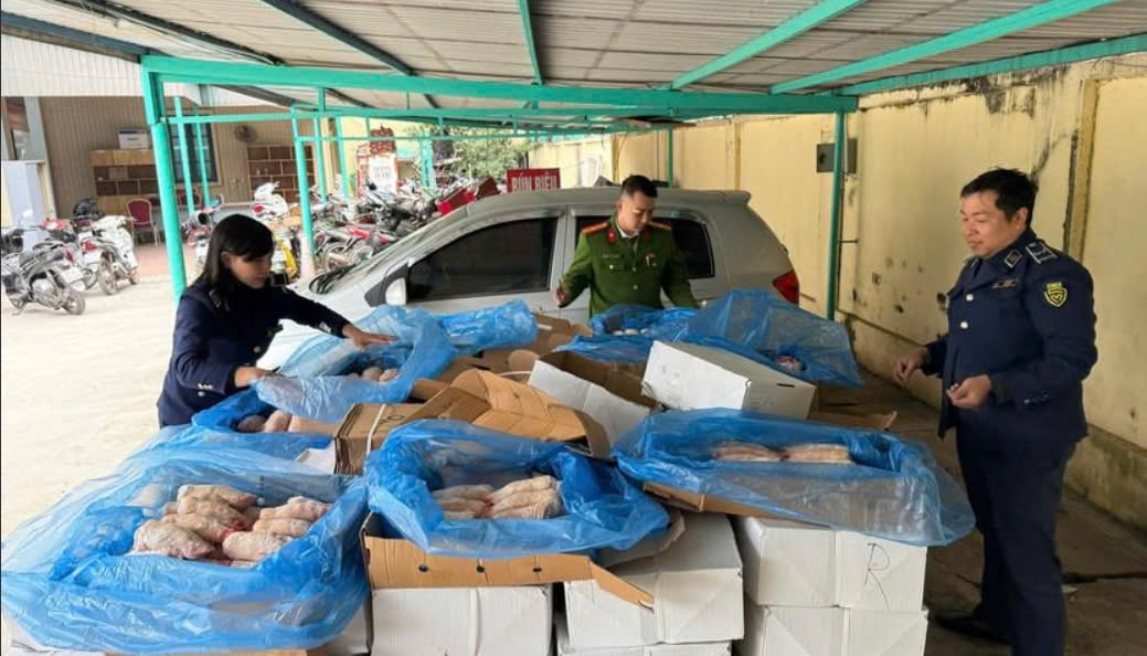 Tây Hồ quyết liệt bảo đảm an toàn thực phẩm dịp Tết- Ảnh 1.