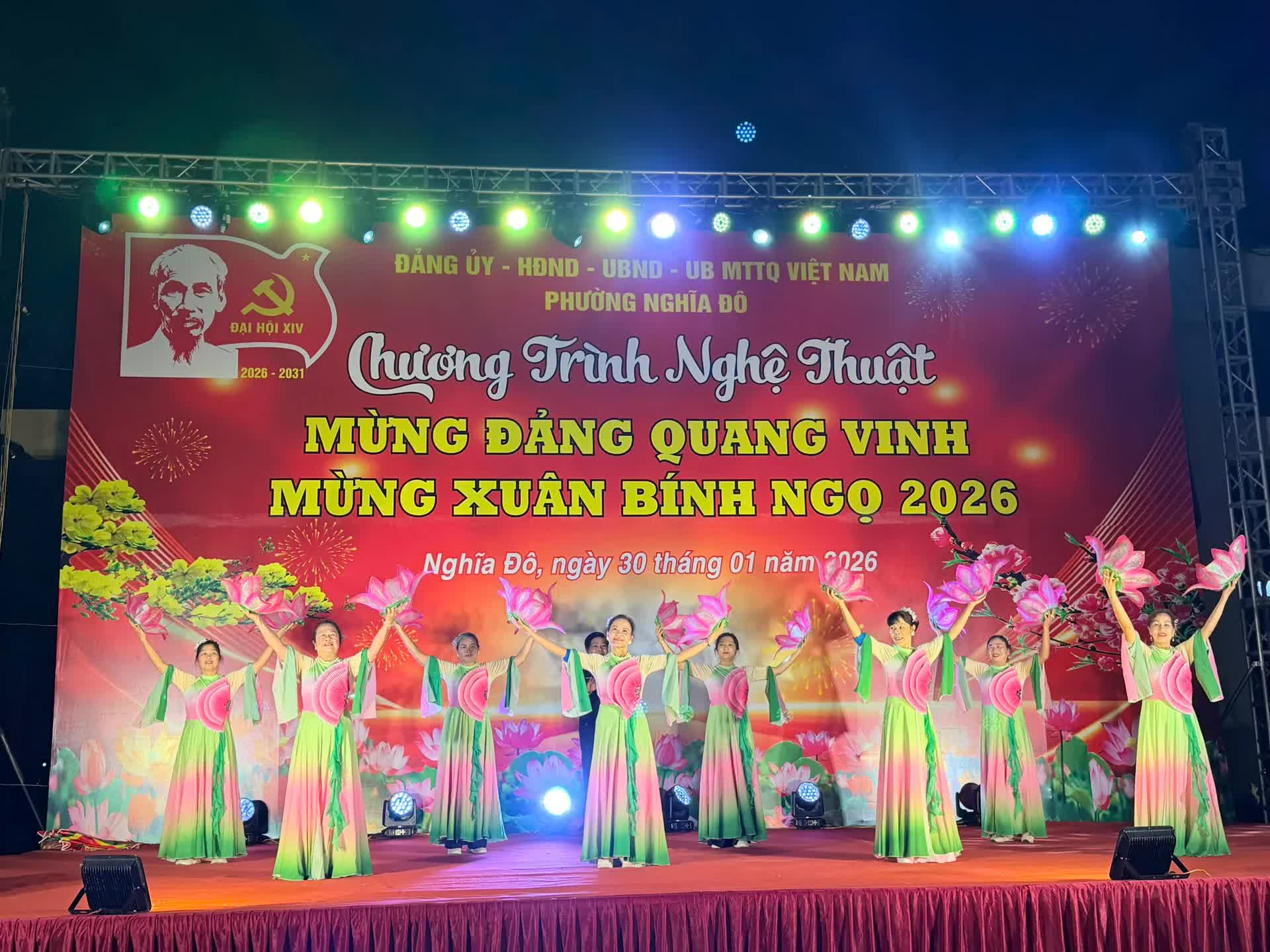 Phường Nghĩa Đô: rộn ràng Liên hoan văn nghệ mừng Đảng, mừng Xuân Bính Ngọ 2026- Ảnh 3.