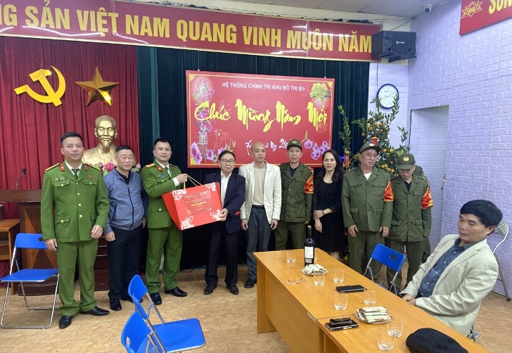 Công an phường Yên Hòa triển khai phương án bảo đảm an toàn đêm Giao thừa Xuân Bính Ngọ 2026 - Giữ trọn bình yên cho Nhân dân đón Tết- Ảnh 3.