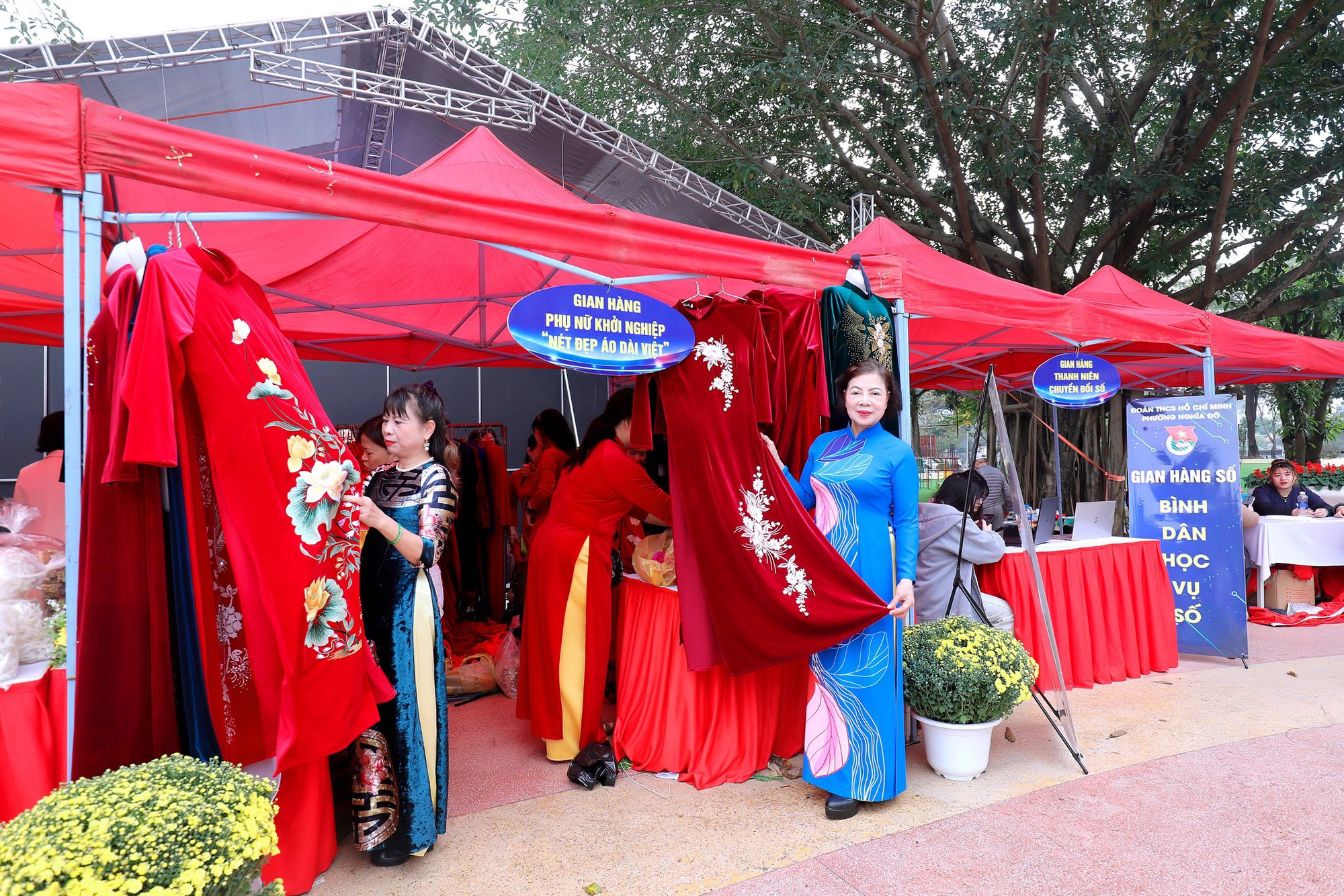 Phường Nghĩa Đô rộn ràng chương trình “Xuân gắn kết – Tết sum vầy” Xuân Bính Ngọ 2026- Ảnh 15.