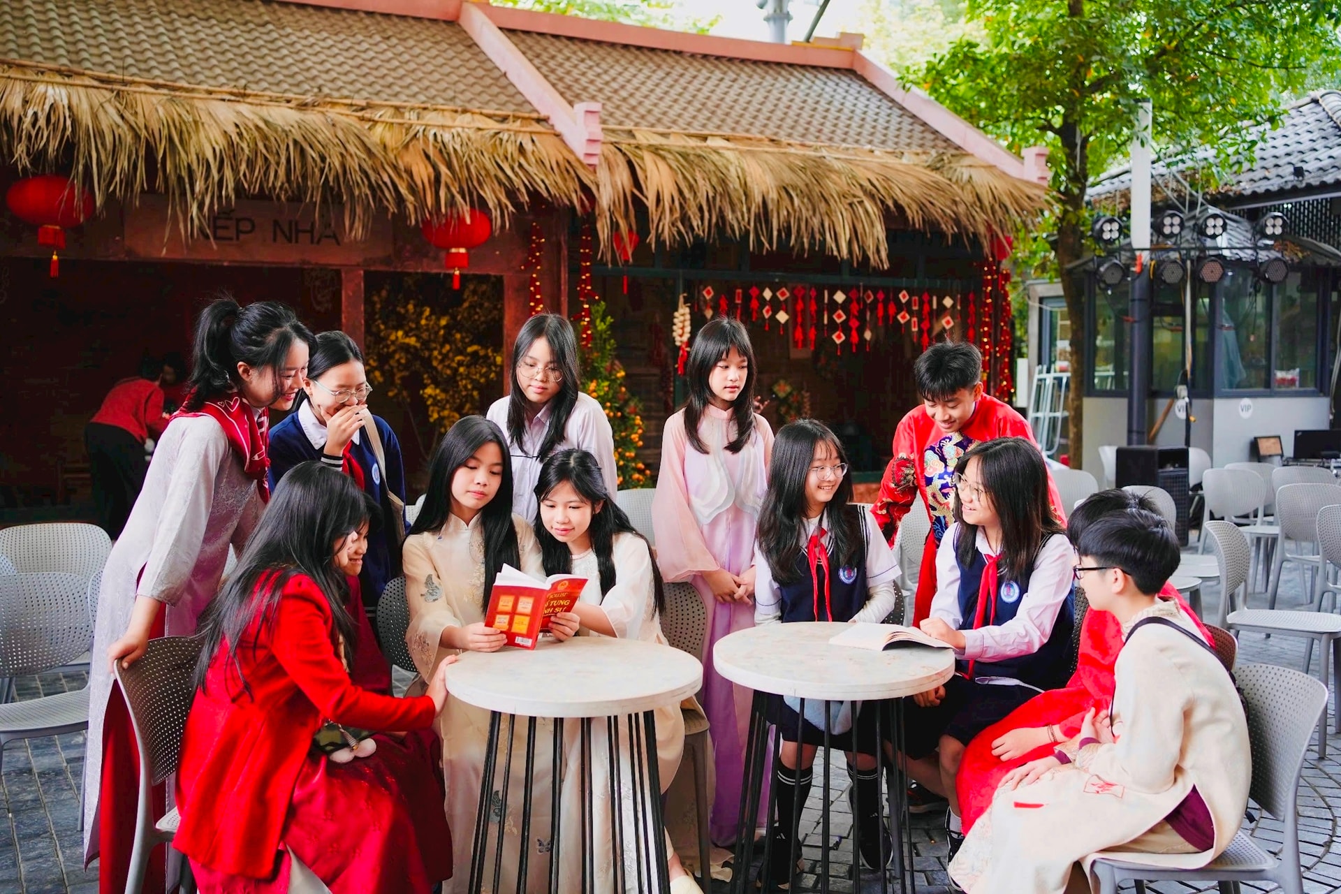 Du Xuân tìm hiểu tri thức – nét đẹp của học sinh Thủ đô- Ảnh 2.